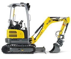 沃爾沃小挖機保養(yǎng)圖片，小挖機多長時間保養(yǎng)